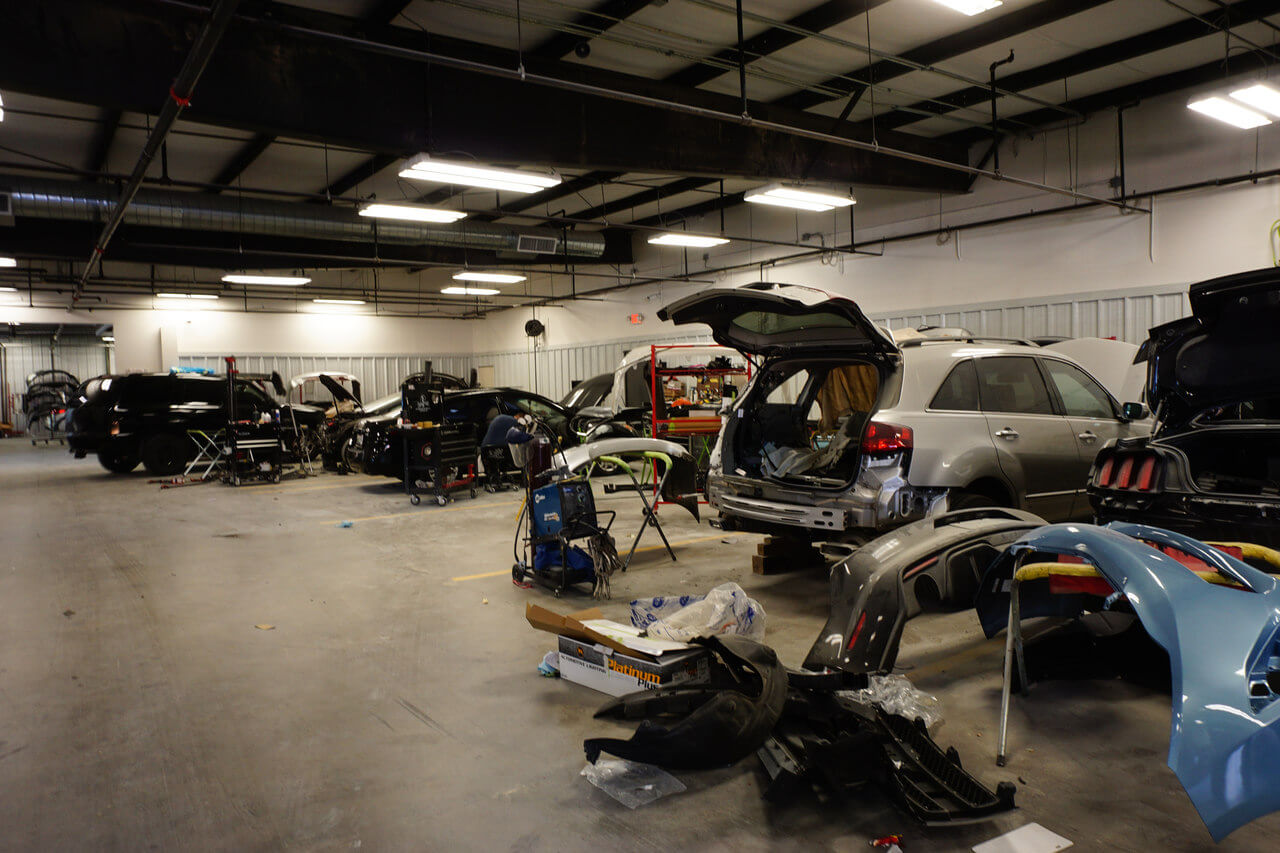 Auto Body Repair Shop Wolfchase